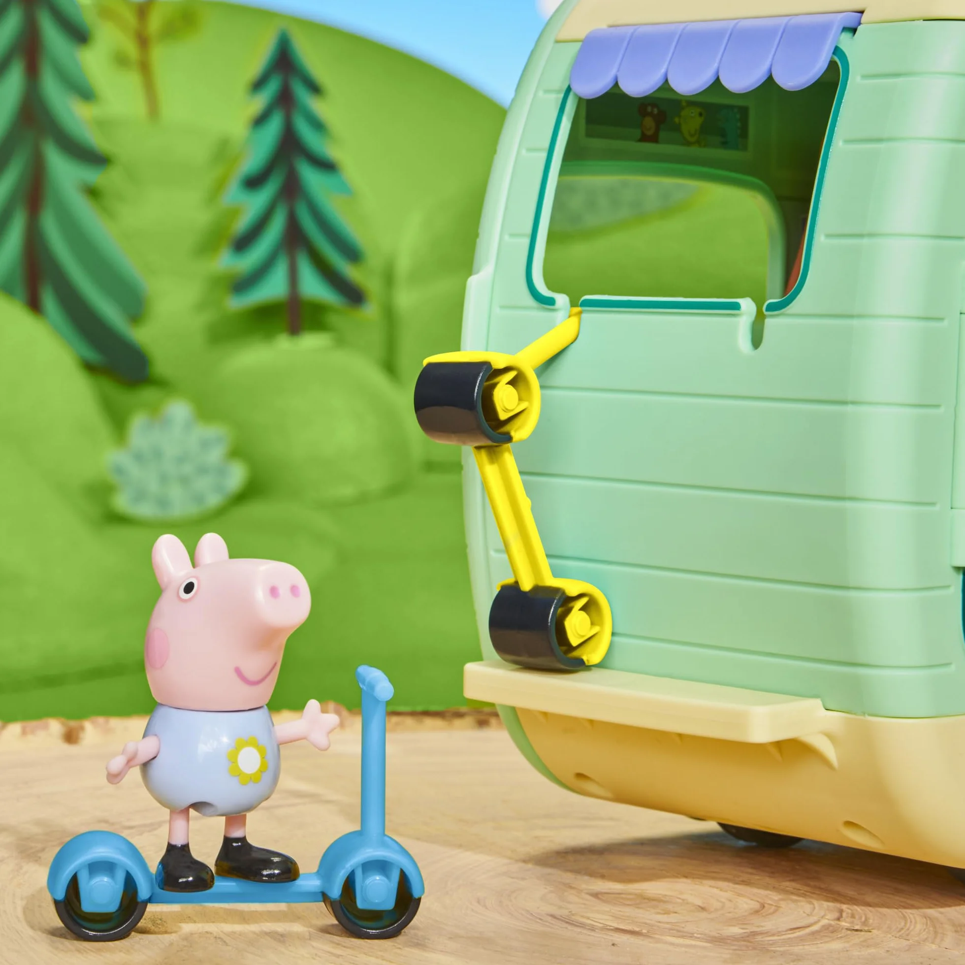 Peppa Pig Set de Juego Aventura en Carretera Caravana de Juguete con 3 Figuras Peppa George y Birgit para Niños 3 Años o Más